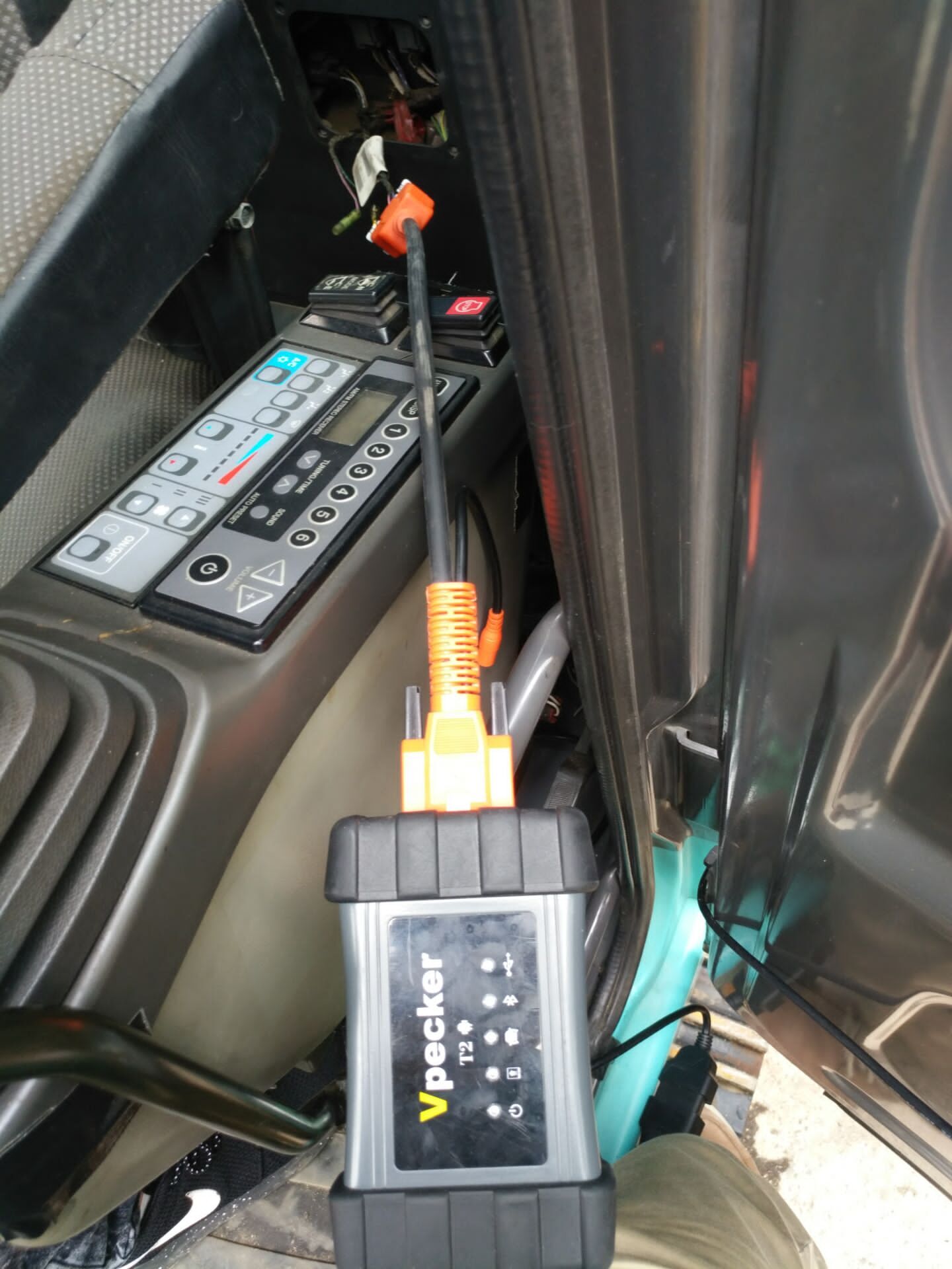 XTUNER T1 V8.1 adapter Test Report on Caterpillar